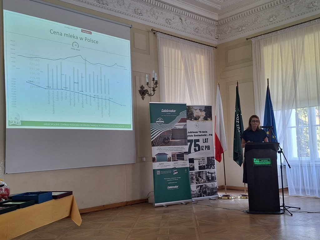 Zdjęcia z obchodów 75-lecia ZHB, obejmujące wystąpienia, uczestników konferencji, prezentacje oraz wydarzenia towarzyszące.
